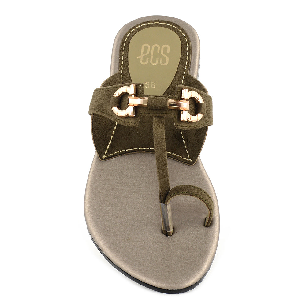 Fierce Metallic Buckle Chappals