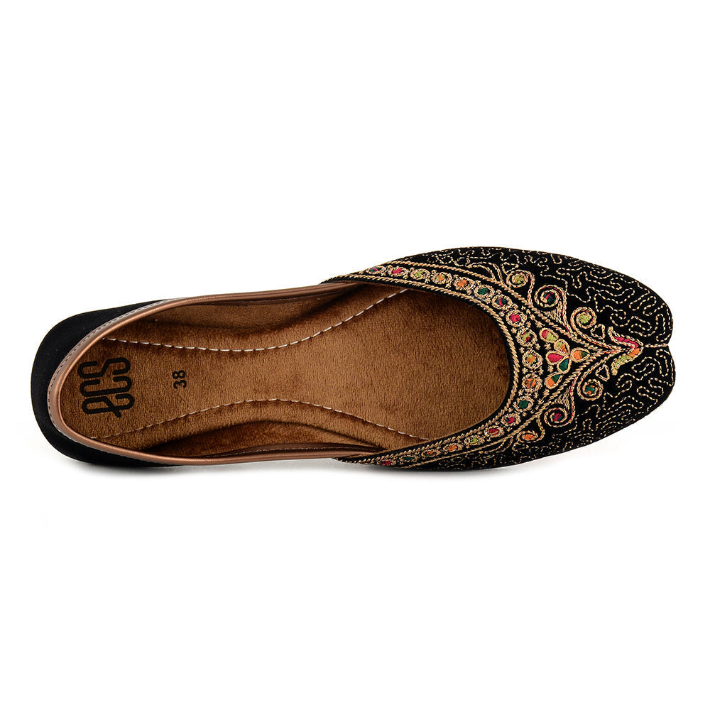 Velvety Embroidered Khussa