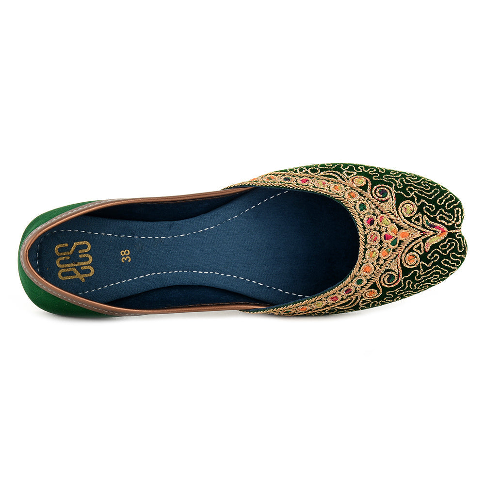 Velvety Embroidered Khussa