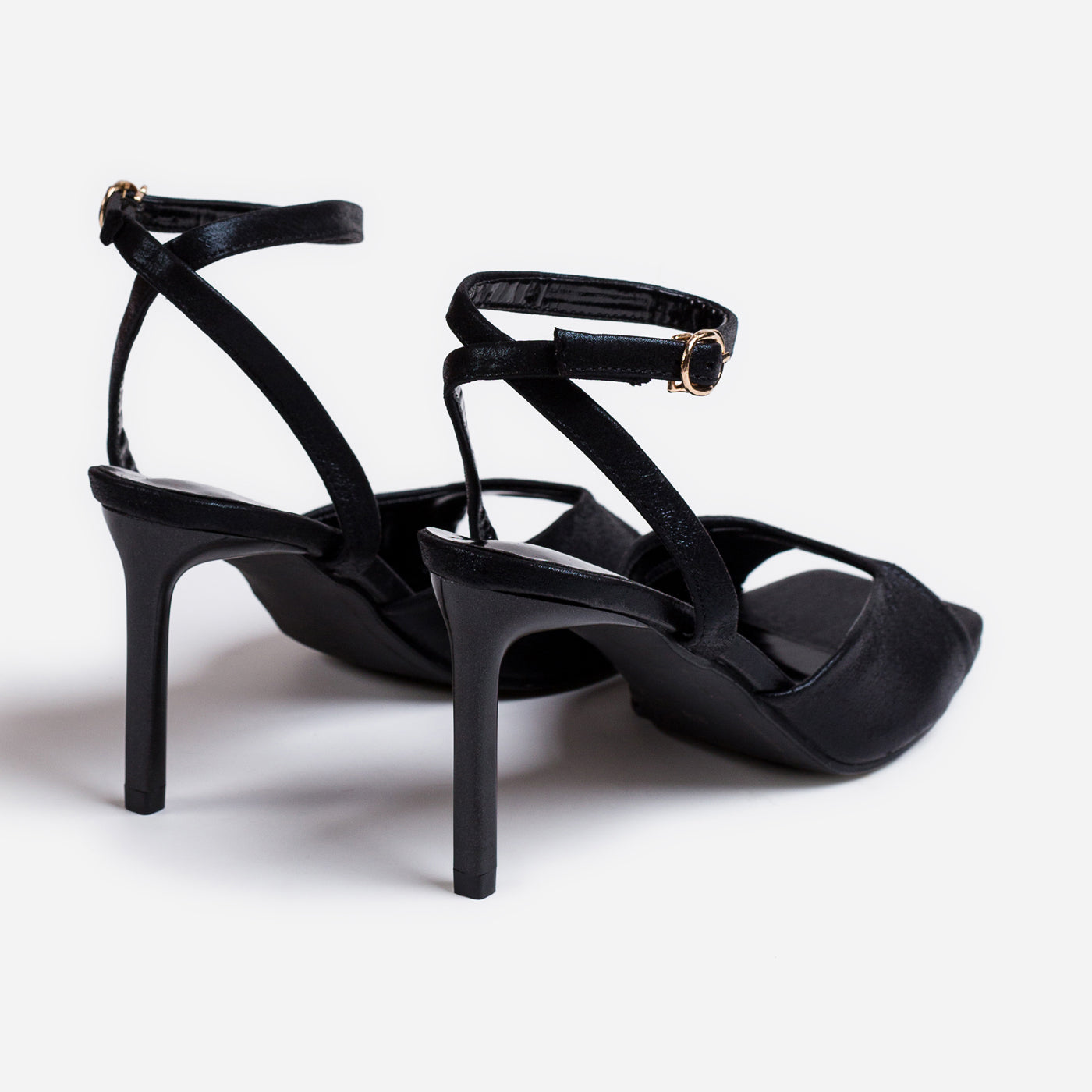 Amos Sandal