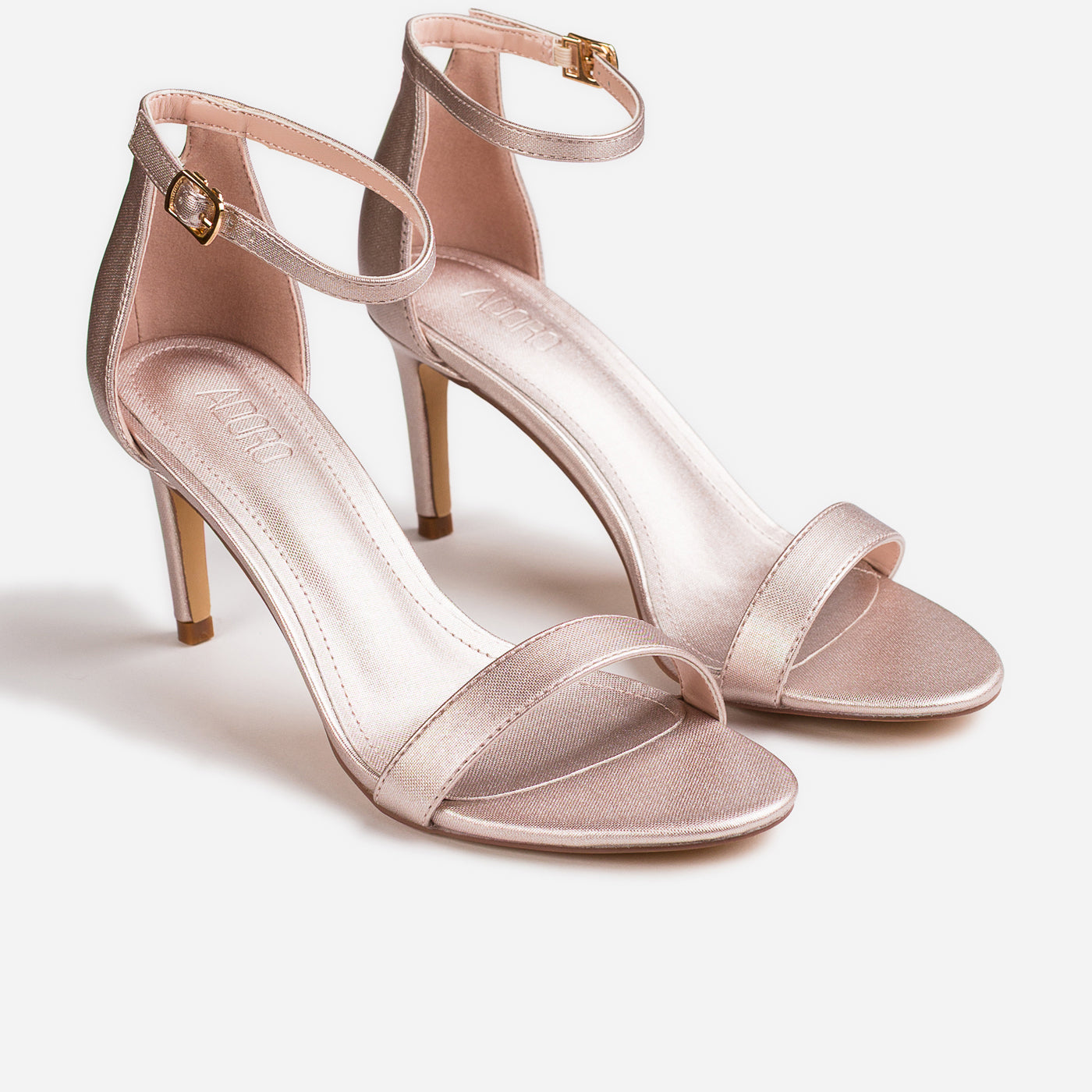 Clasp Heel