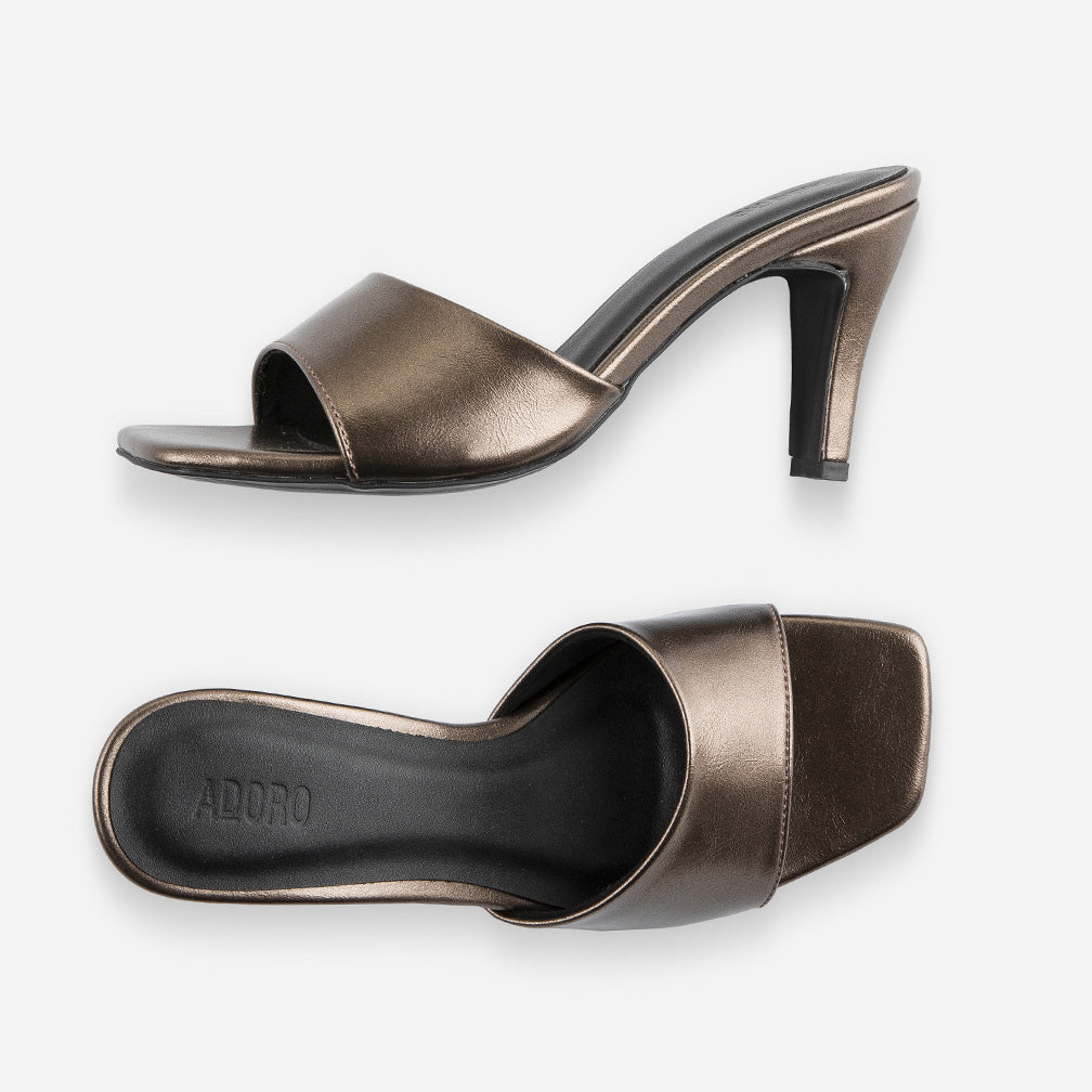 Glossy Sandal