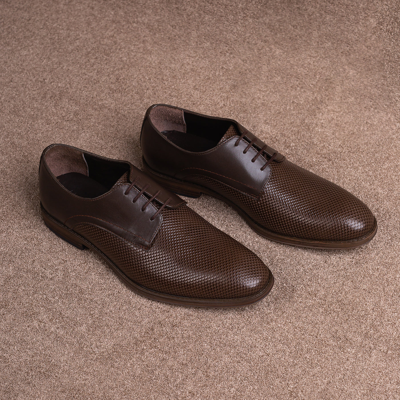 Textured Derby