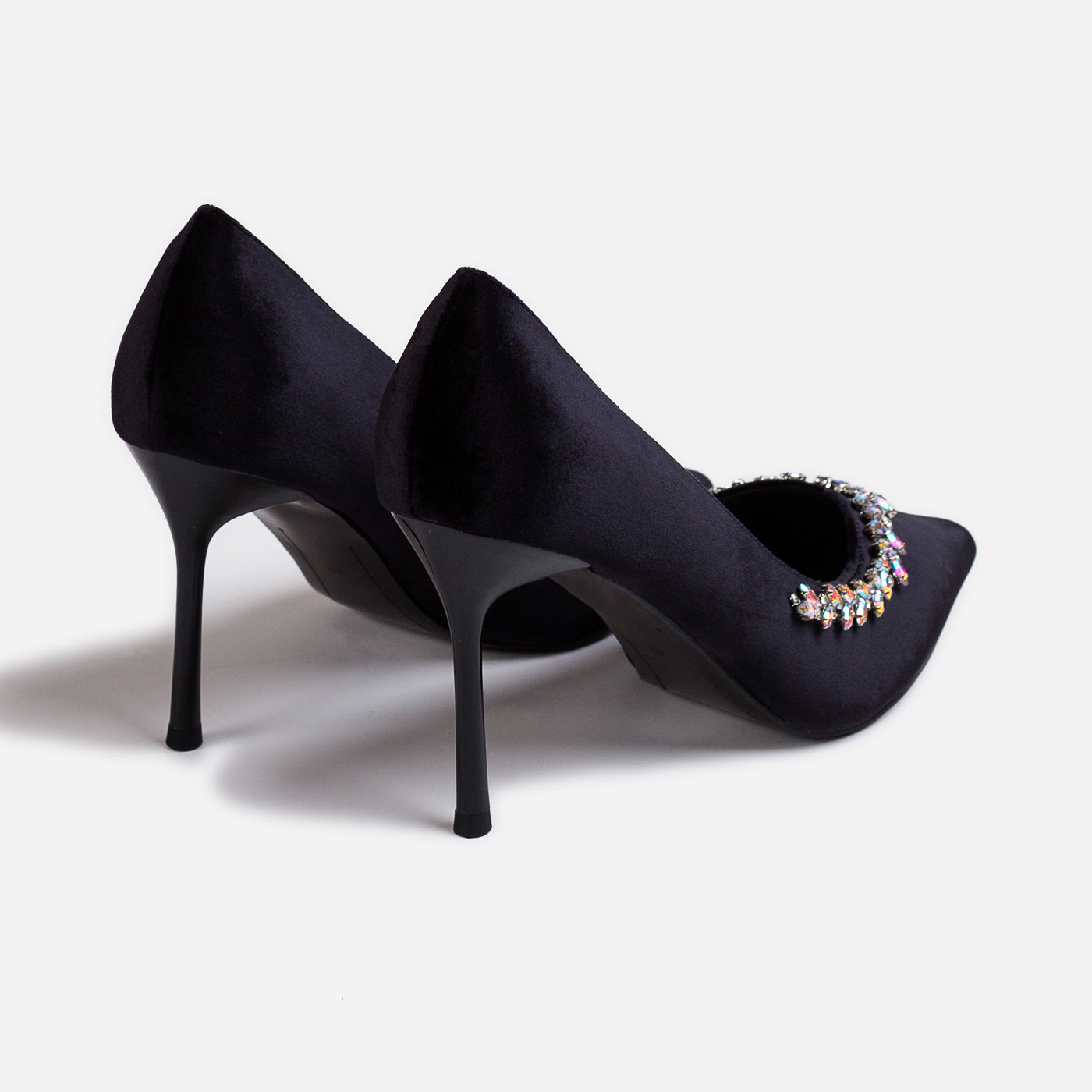 Velvetina Pump
